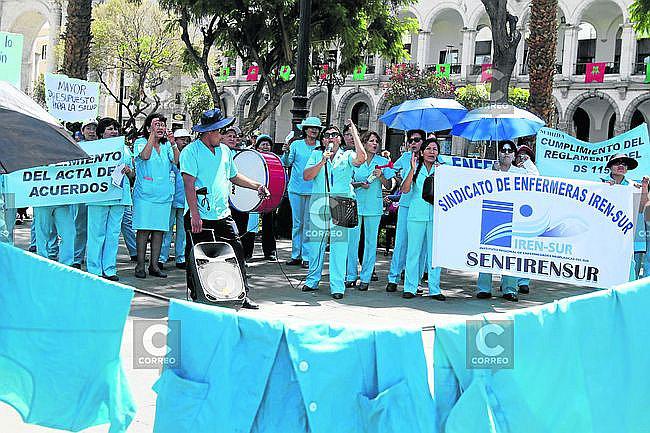 Minsa promete nombrar y pagar guardias a enfermeras