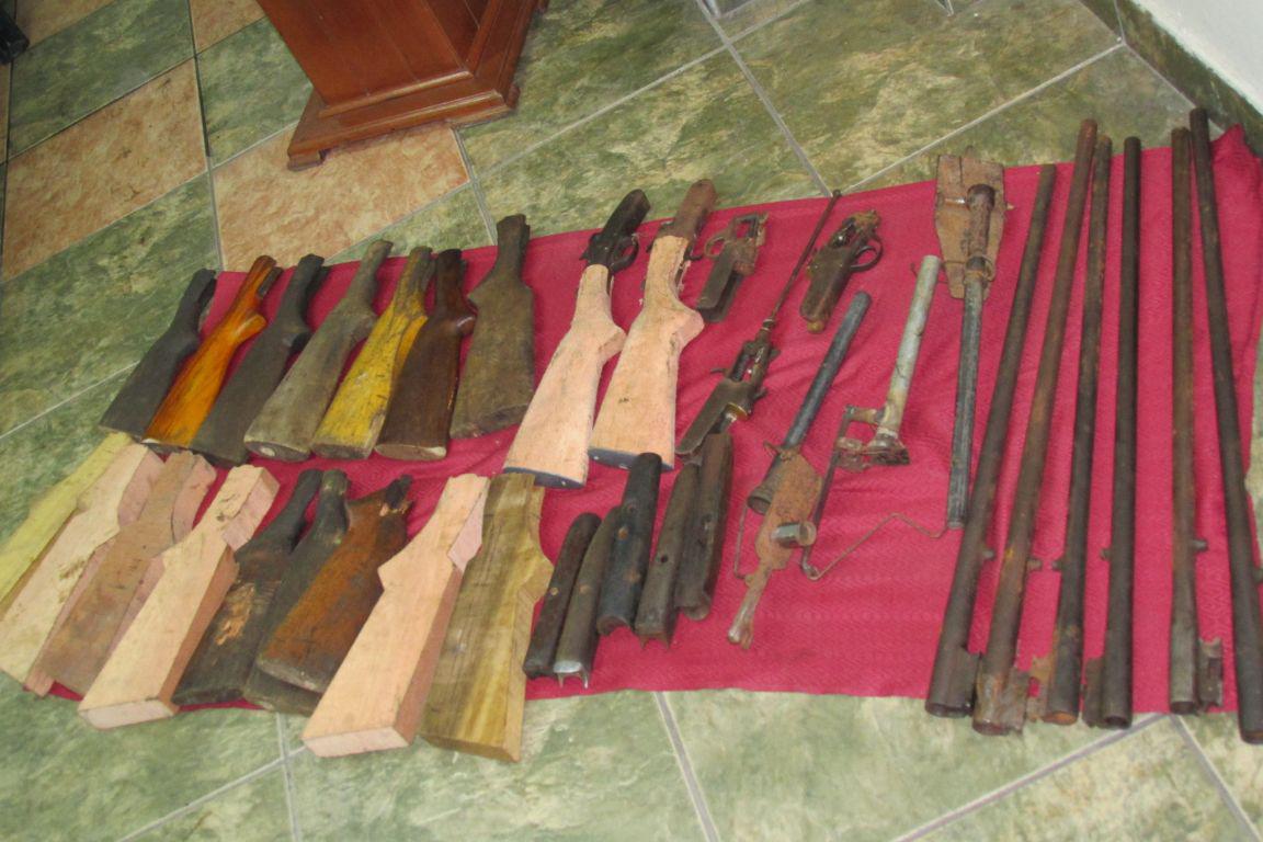 Iquitos: Operativo de rutina descubre armerías clandestinas en Belén