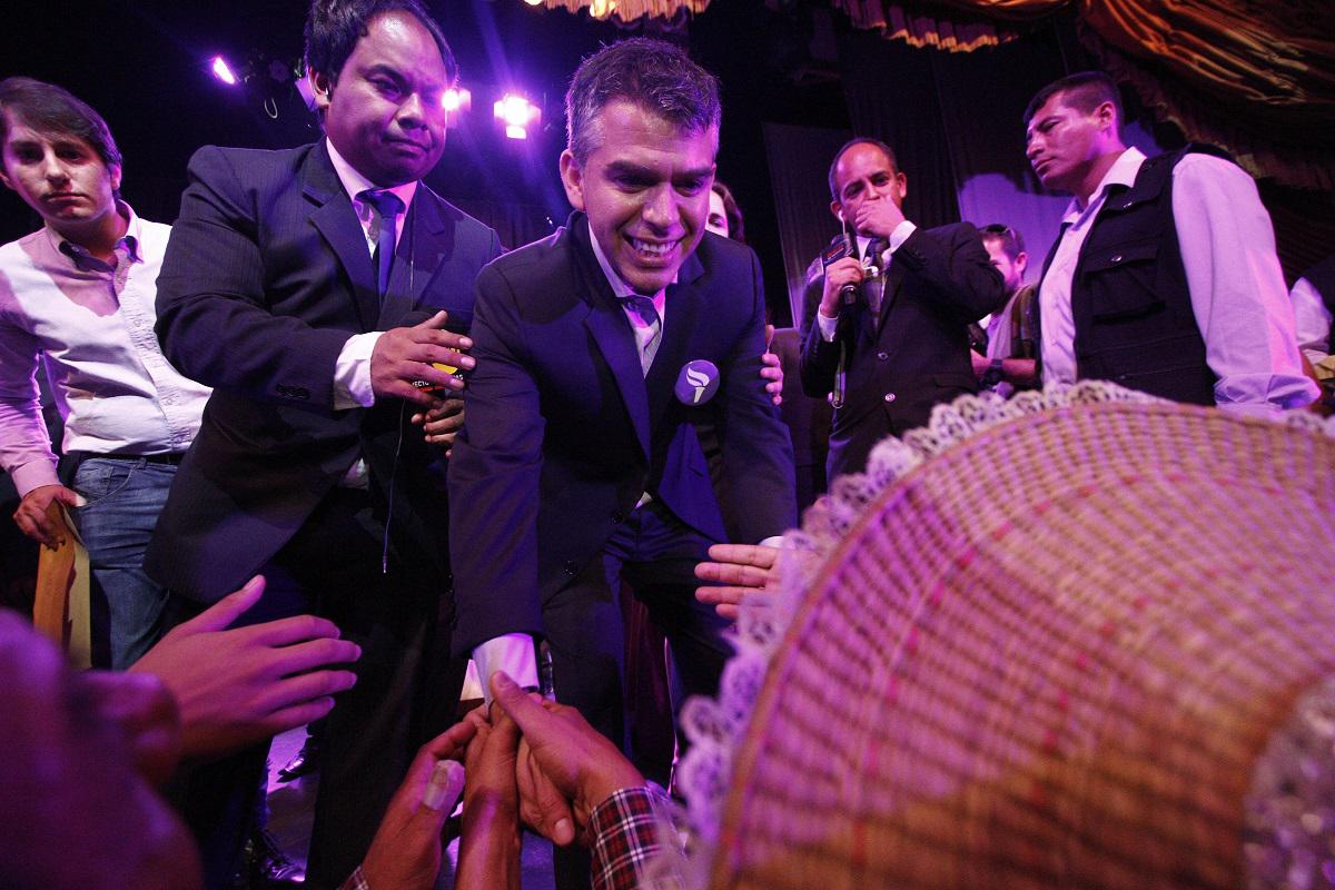 Julio Guzmán: Esta es su posición con respeto a la unión civil y el aborto 