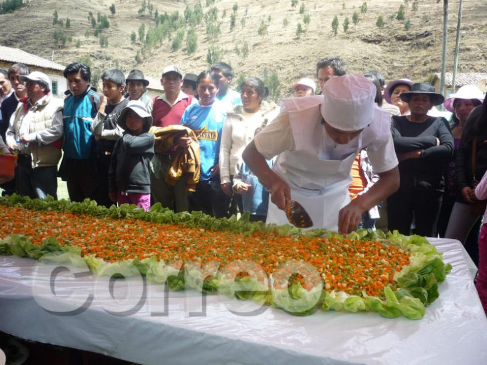 Presentan la ensalada más grande del mundo (FOTOS)