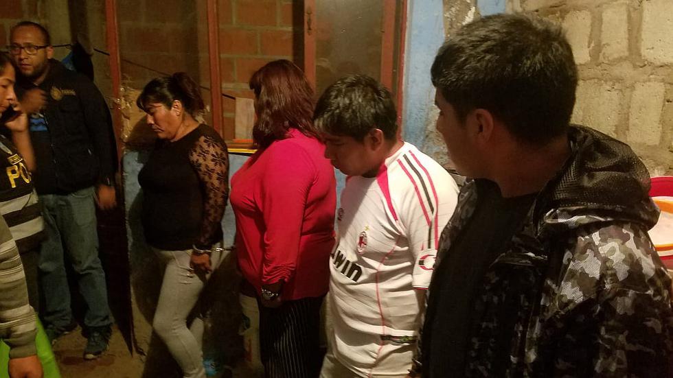 Allanan casa de "Los Gordos" y encuentran envoltorios de droga ocultos en calzados