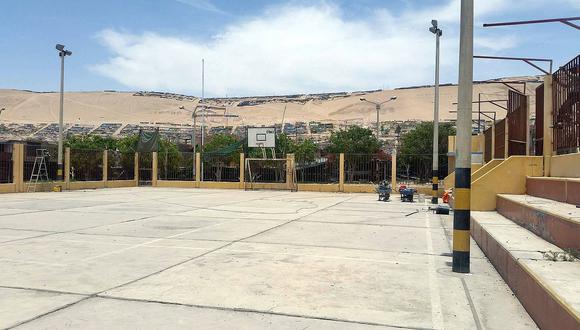 Comuna repara losas deportivas en  Ciudad Nueva