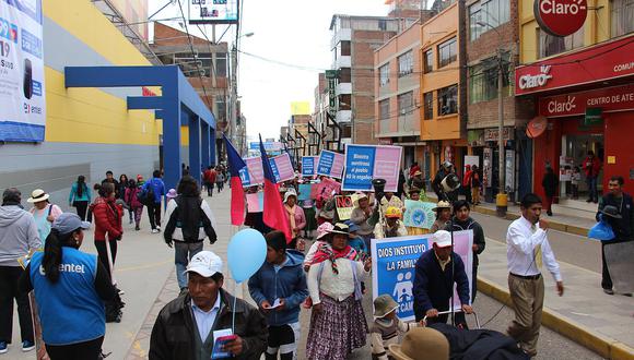 ​Padres de familia marcharon contra la Ideología de género en Puno