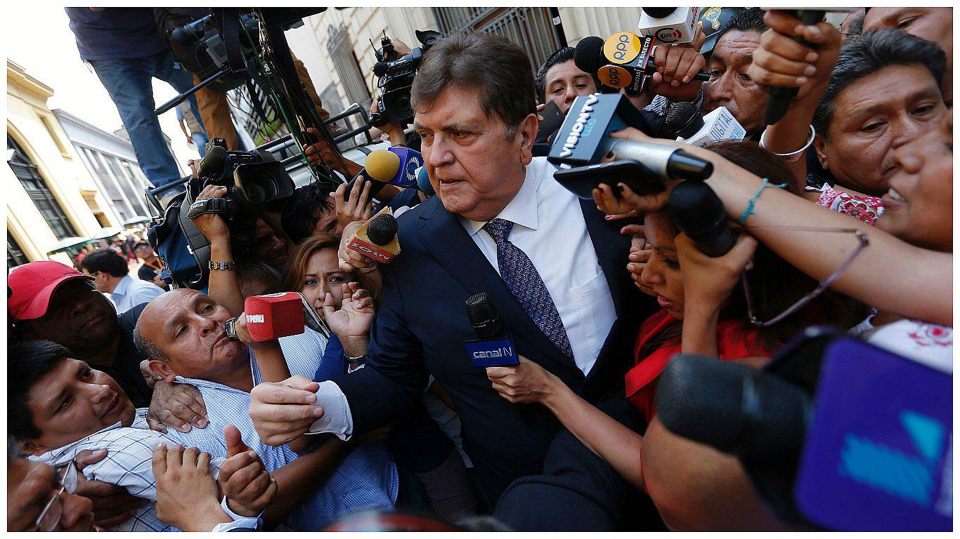 Alan García: "A mí no me metan en la pandilla de los expresidentes"