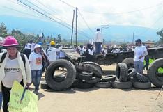 Huancayo: con ancianos y niños como escudos, pobladores se atrincheran para evitar desalojo