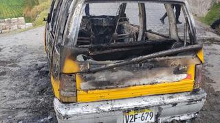 Vehículo abandonado se incendia en la entrada del valle Chilina 