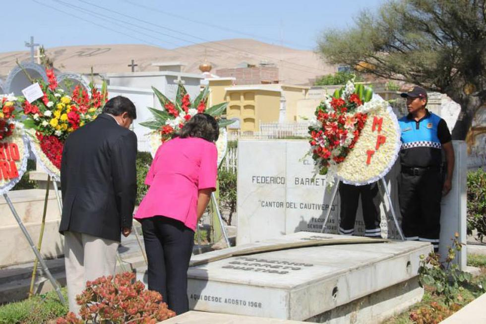 Rinden homenaje a Poeta Federico Barreto