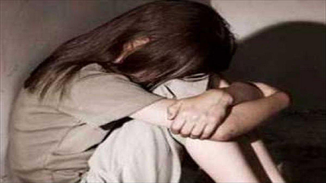 Pareja norteamericana que adoptó niños peruanos es acusada de golpearlos