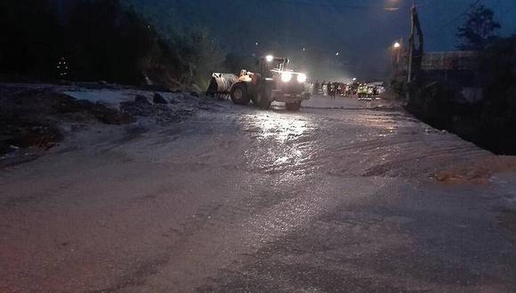 Carretera Central: Reabren vía tras caída de huaico (FOTOS)