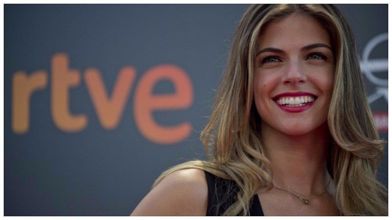 Stephanie Cayo y su sensual baile en Instagram (FOTOS)