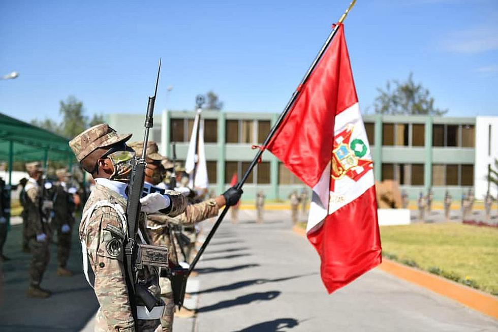 ​Día de la Bandera: aprovechan ceremonia para llamar a la unión de peruanos contra la COVID-19