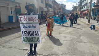 Con colorido pasacalle conmemoran Día del Idioma Nativo en Huancavelica