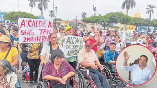 Marchan contra Arturo Fernández, alcalde de Trujillo, y piden su salida 