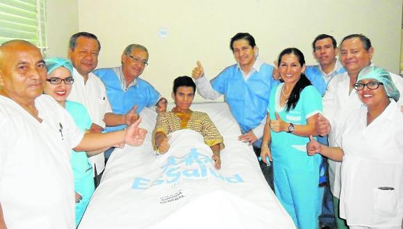 Joven y madre de familia reciben trasplante de riñón en EsSalud