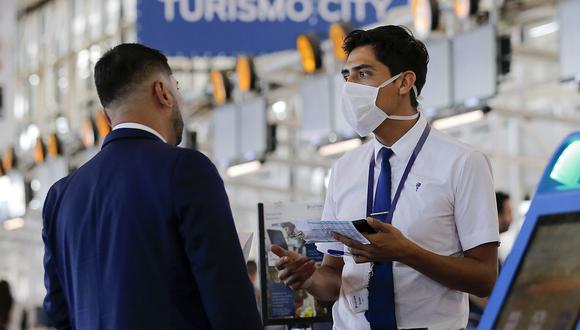 Ministerio de Salud de Chile clasificará como pasajeros de alto riesgo a los que lleguen desde Italia y España. (Foto: AFP)