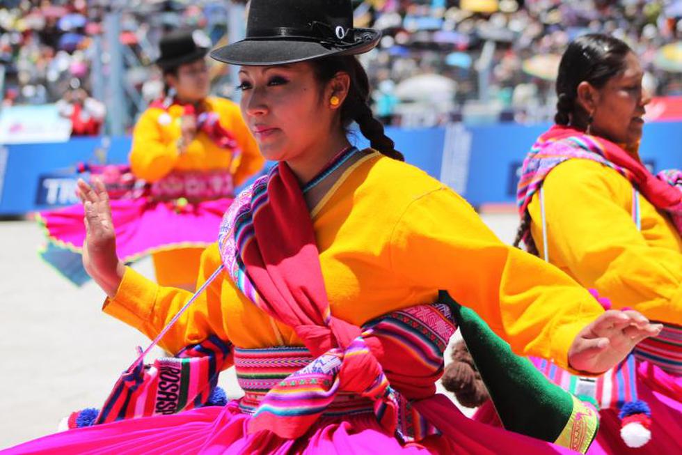 Candelaria: Belleza puneña resalta en traje de luces (FOTOS)