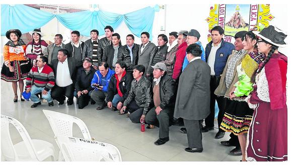 ​Alcaldes de la región Huancavelica se unen para protestar por recortes de presupuesto