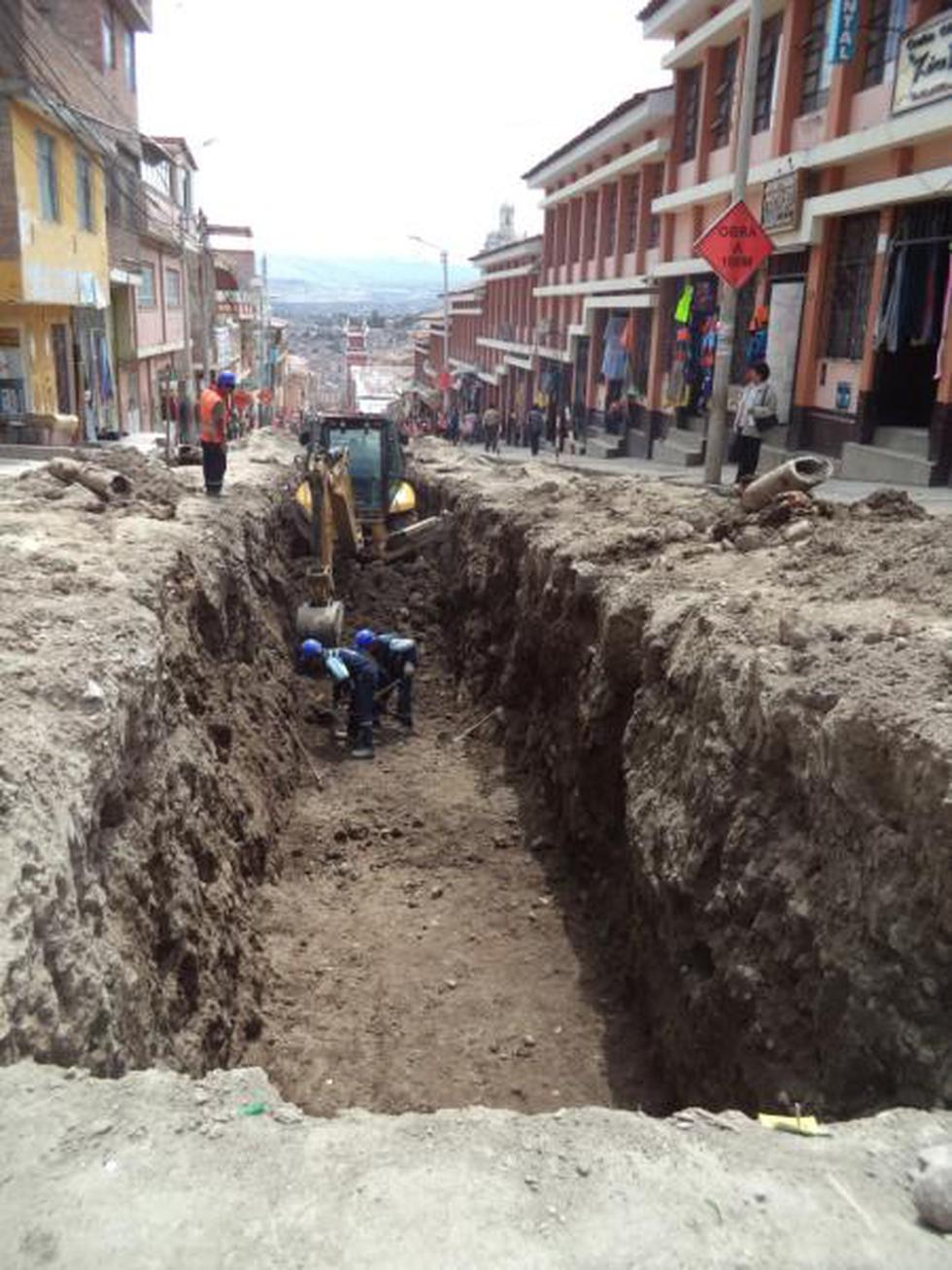 Hallan restos de drenaje pluvial que corresponderían a Huamanga colonial 