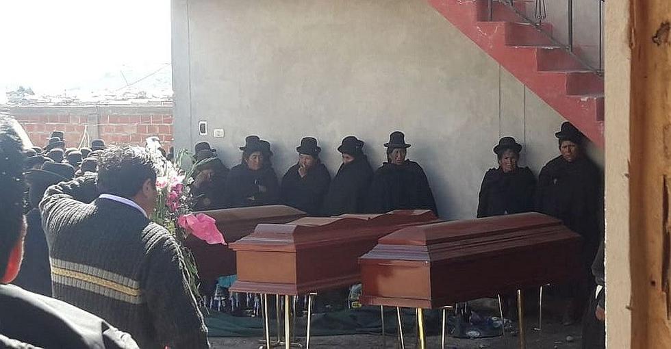 Seis fallecidos en el choque y vuelco de bus de empresa Yunguyo son trasladados a Tacna