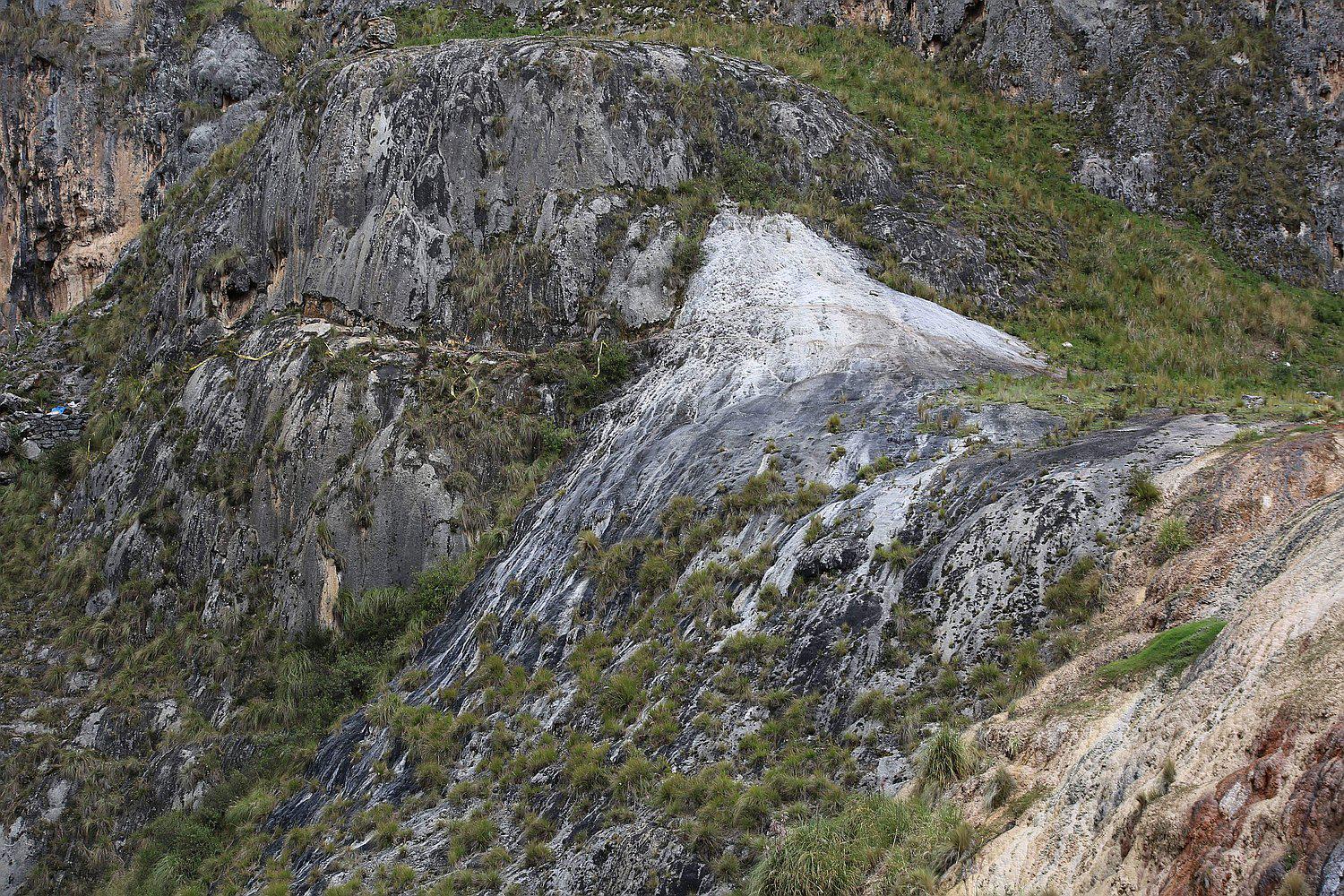Camino a atractivo turístico "Elefante Dormido" ya existe