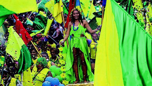 Fiesta y color en el carnaval de Catacaos