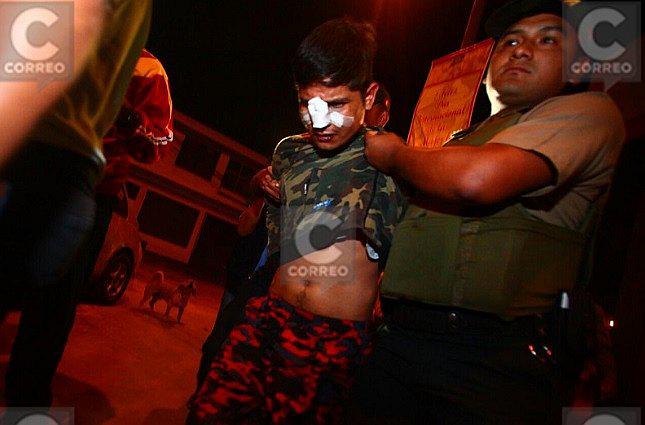 Detienen a presunto violador encerrado con una niña de 3 años en un baño (FOTOS)