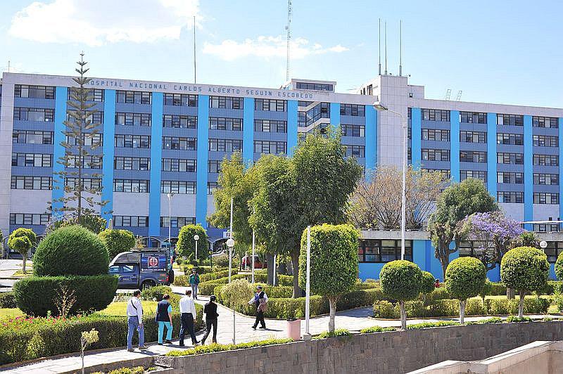 Mujer vivió por más de un año con el virus de la rabia humana