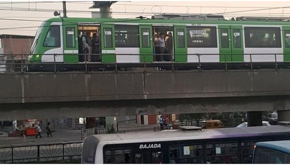 Pasajeros atrapados en trenes tras explosión en Metro de Lima (VIDEO)