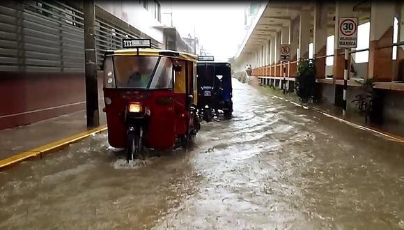 Tumbes soporta intensa lluvia que deja inundados varios sectores (VIDEO) 