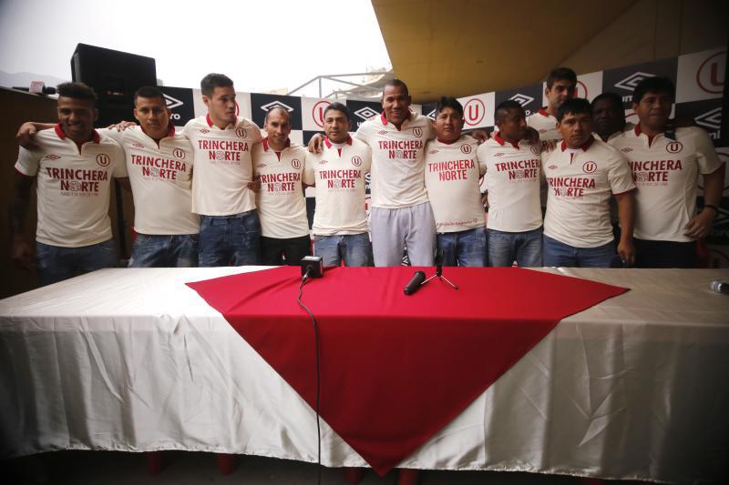 Universitario presentó camiseta tributo a la Trinchera Norte