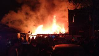 Más de 60 familias damnificadas por incendio en quinta del Cercado de Lima