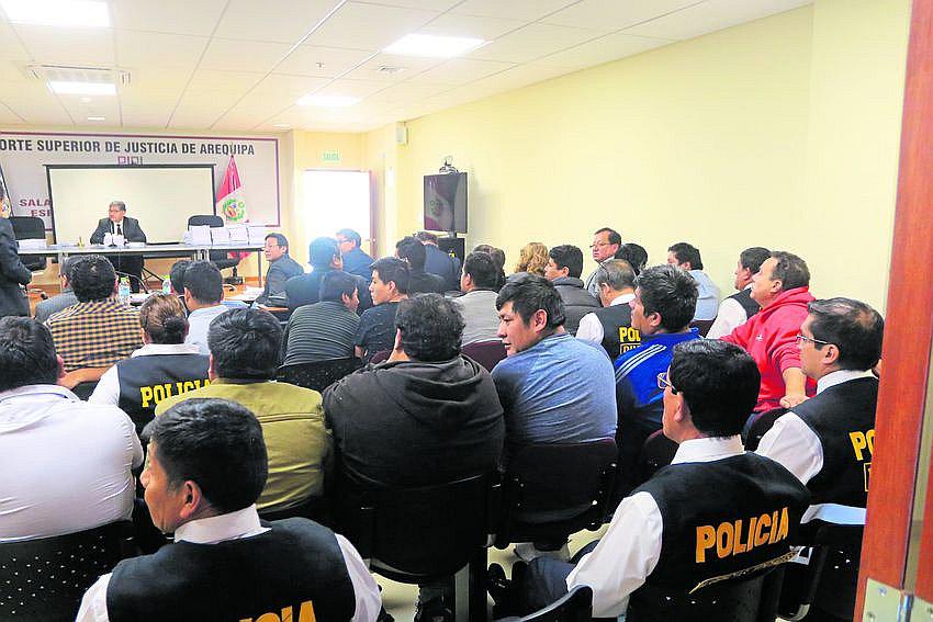 Procuraduría pide S/2 millones a banda que robaba autos