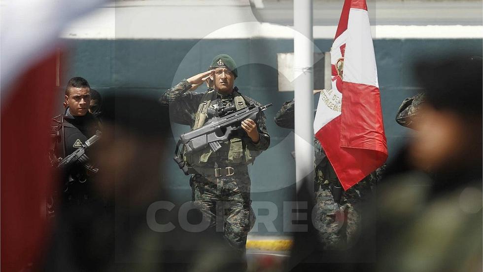 Congreso rindió homenaje a militares caídos en operativo Chavín de Huántar (Galería)