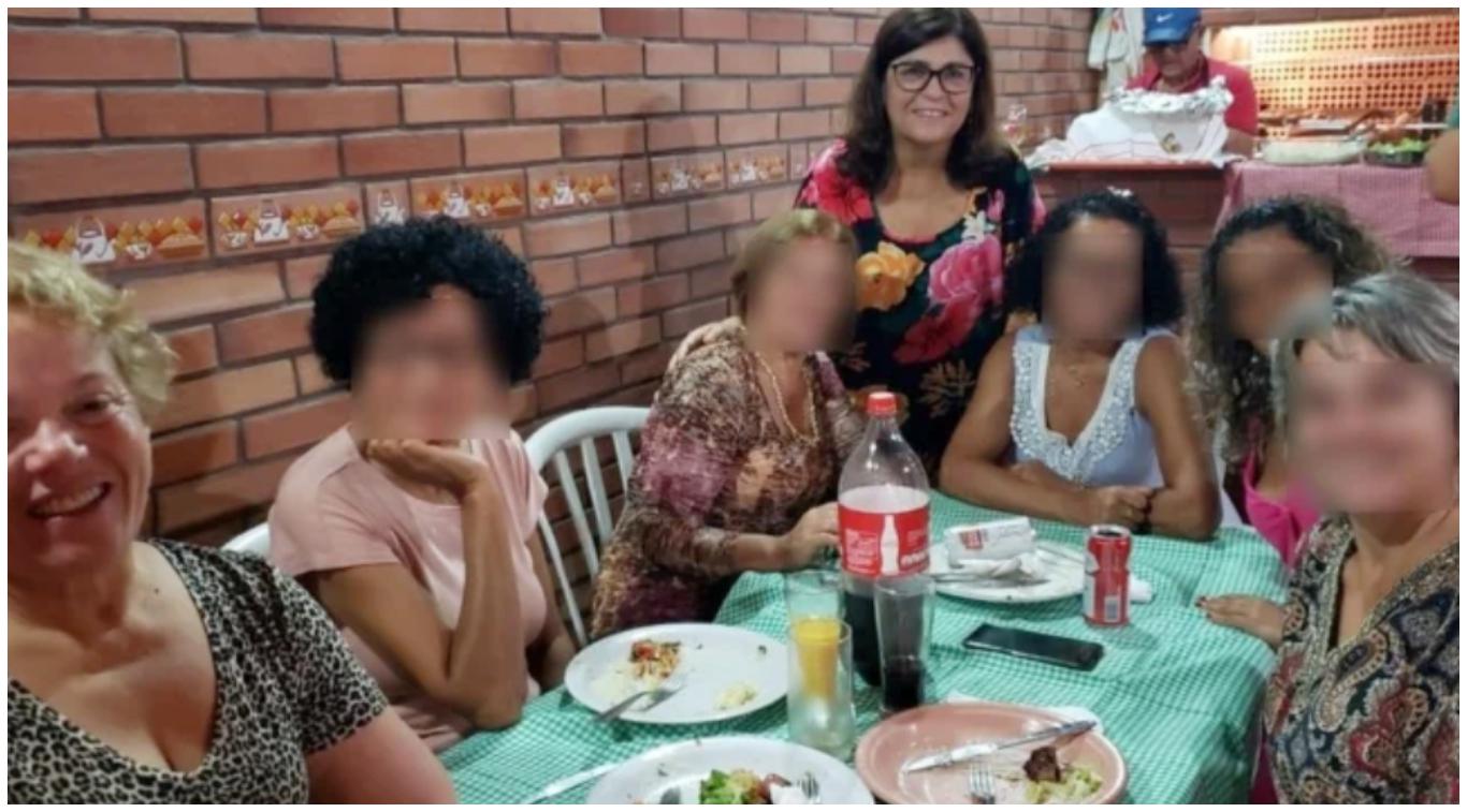 14 miembros de una familia terminaron contagiados por COVID-19 en una fiesta.