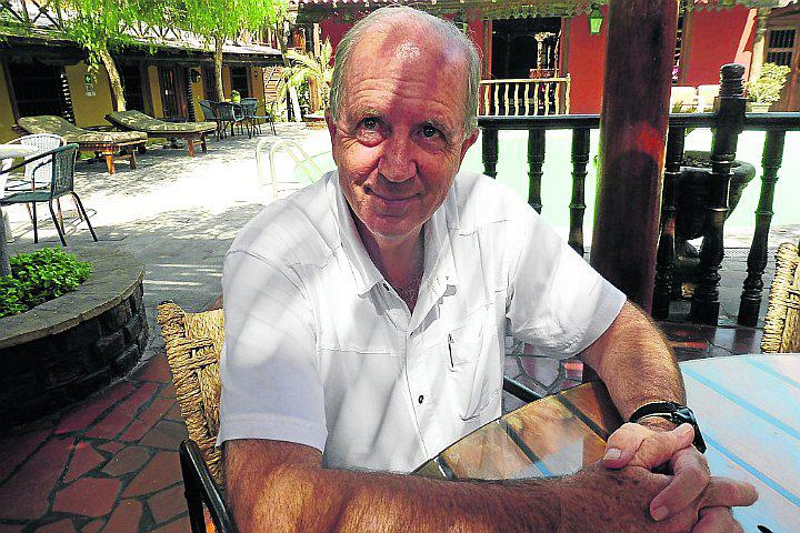 Cillóniz: "estoy decepcionado de la gestión de Gallegos"