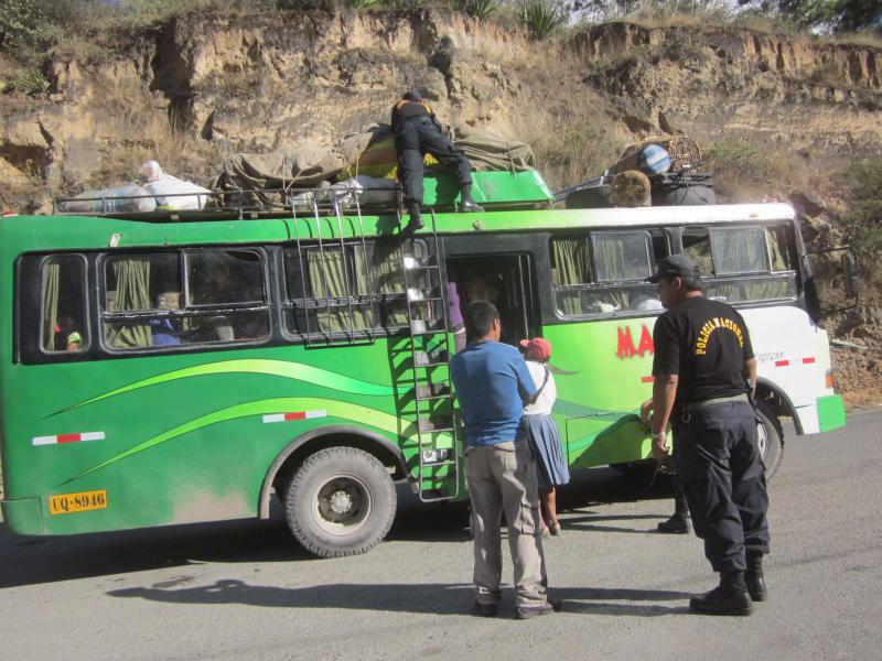 Detiene a mujer que traslada seis kilos de PBC