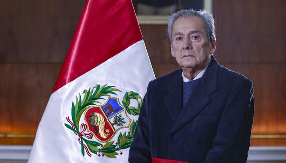 Carlos Gallardo cuestionado por encuestados. (Foto: Presidencia Perú)