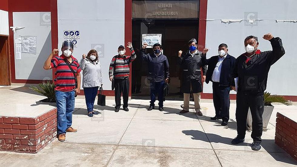 Fumigan sede municipal en horario de trabajo y en protesta de servidores de MPT
