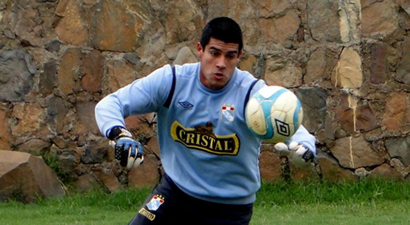 Cristal quiere retener a Erick Delgado y otros referentes para el 2013