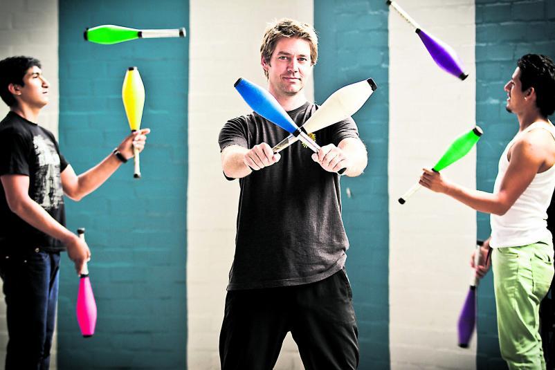 Emmanuel Bochud: "El circo puede desarrollar habilidades sociales"