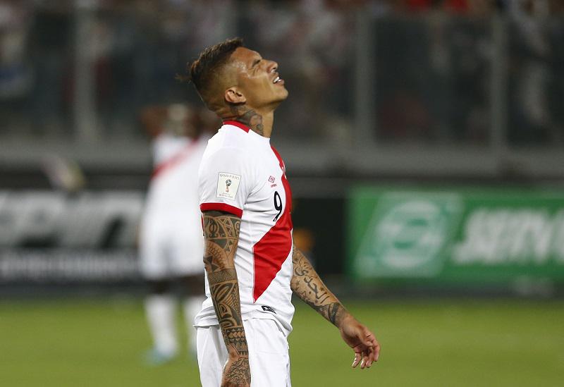 Paolo Guerrero a Christian Cueva: “Si hubiéramos estado los 11, otra sería la historia”