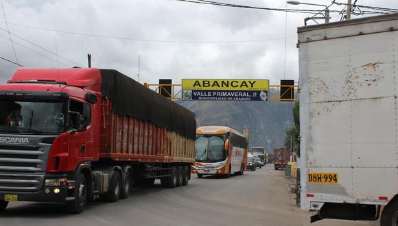 Transportistas bloquearon principales accesos a Abancay