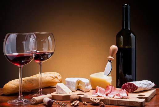 Jamón crudo y vino tinto ayudan a adelgazar