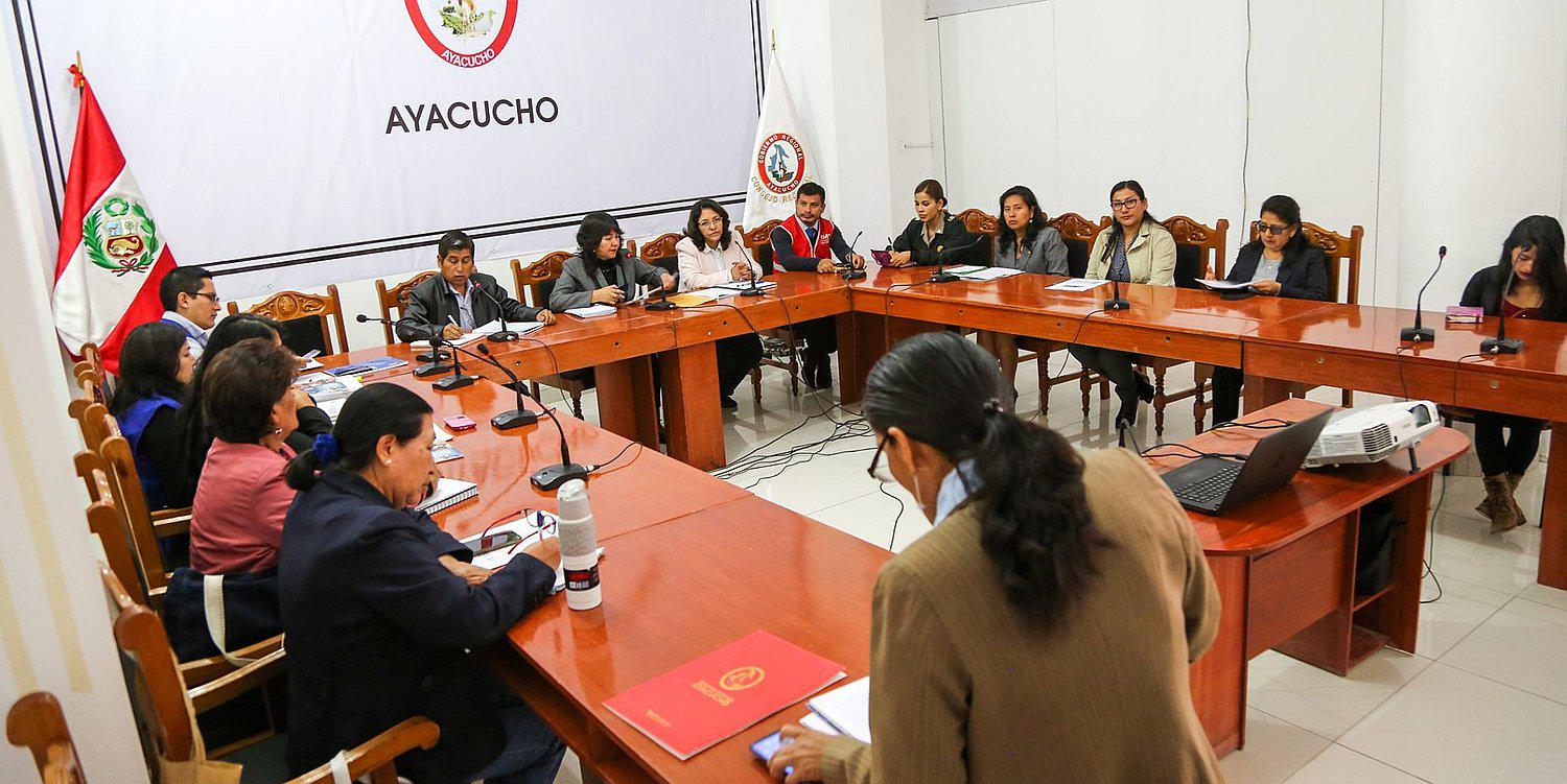 Evalúan creación de un observatorio de casos de violencia de género