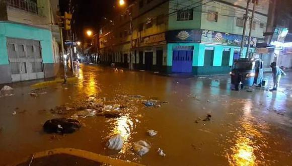 Centro de la ciudad se inundó por falla de drenaje pluvial/ Foto: Celso Briceño