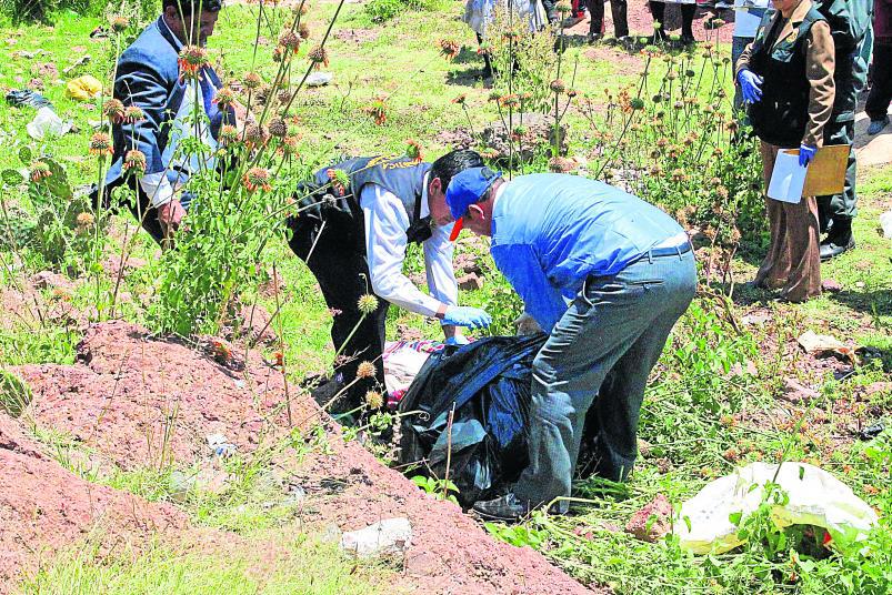 Rayo mata a madre e hijos en Vinchos