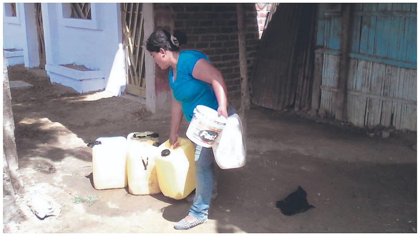 600 familias carecen de servicios en Santa Catalina