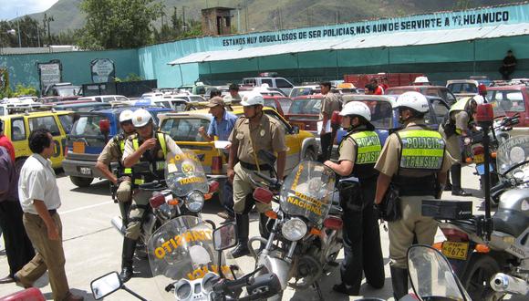 Policía impuso 45 mil papeletas por infracción a la Ley de Tránsito en el 2015