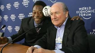 Escándalo FIFA: Pelé apoya a Joseph Blatter y lo considera un tipo "experto" 