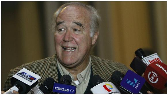 Víctor Andrés García Belaunde: “Mauricio Cruz, la próxima vez, vendrá esposado a comisión”